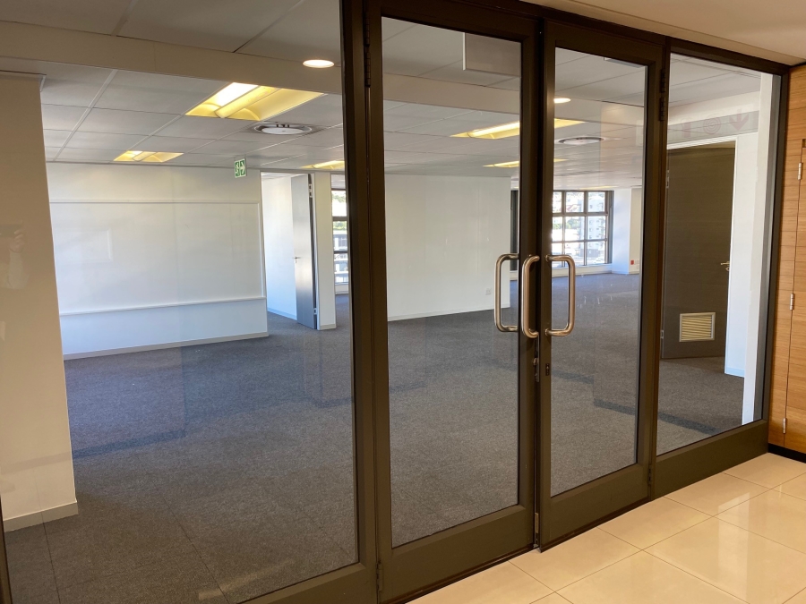 To Let Commercial Property for Rent in Woodstock Western Cape